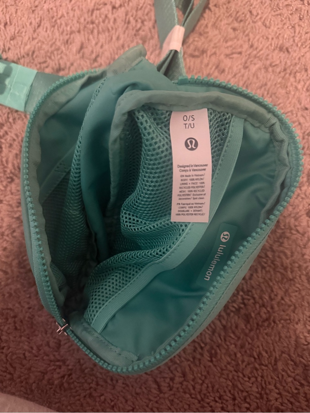 lululemon athletica Teal belt bag - Sleek Everyday Bag - Picture 6 of 6